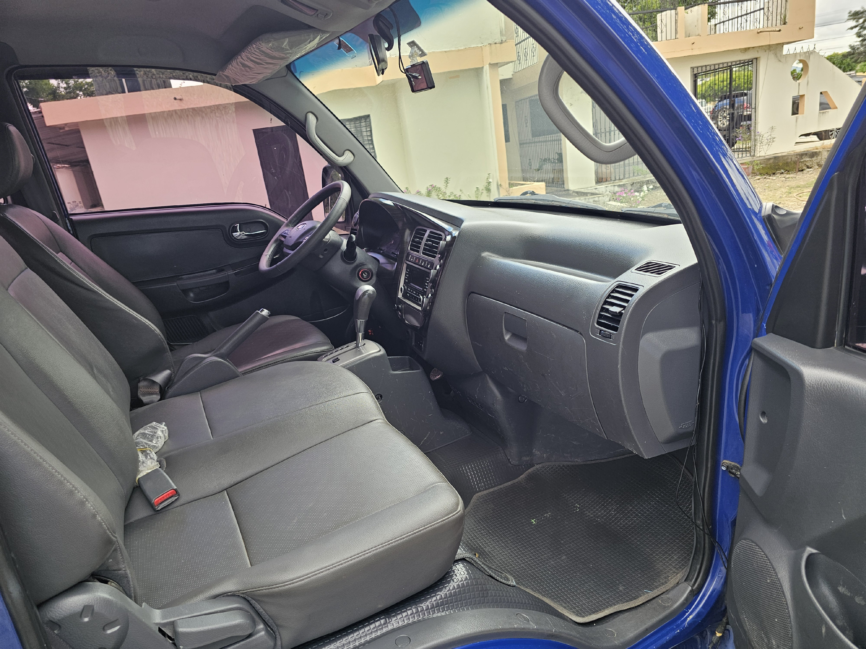 jeepetas y camionetas - kia bongo lll 2019 8