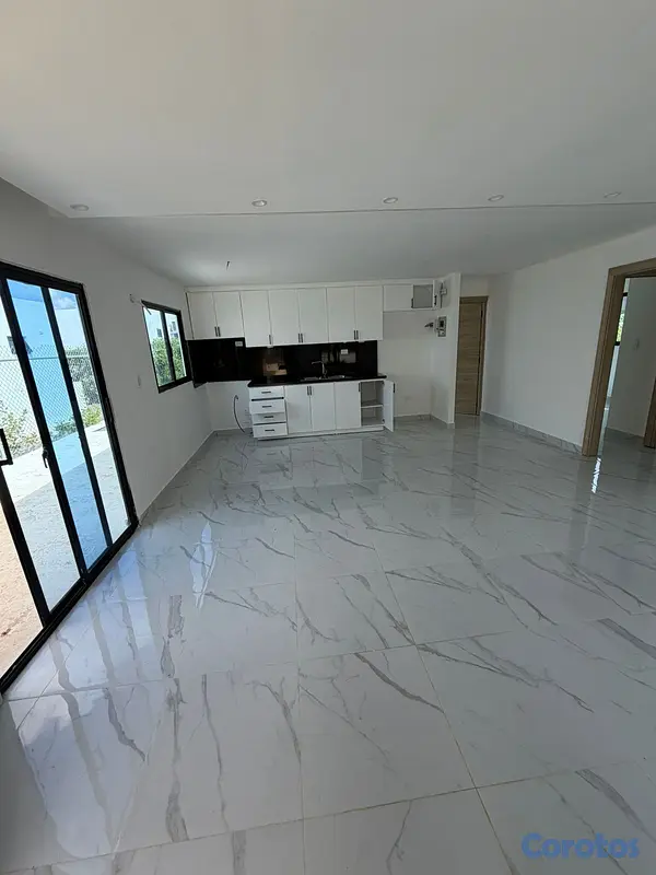 casas - ALQUILO HERMOSA CASA EN BOCA CHICA CON PICUZZI  EN 6