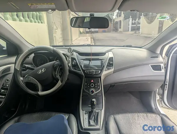 carros - Hyundai Avante 2015 8