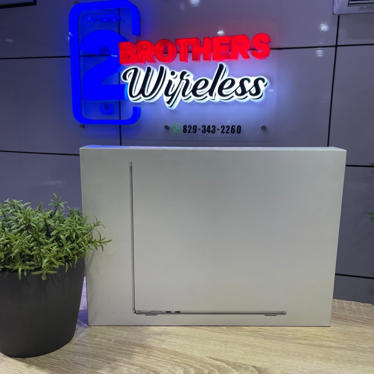 computadoras y laptops - MacBook Air 13.6 M4 512GB 16RAM  0