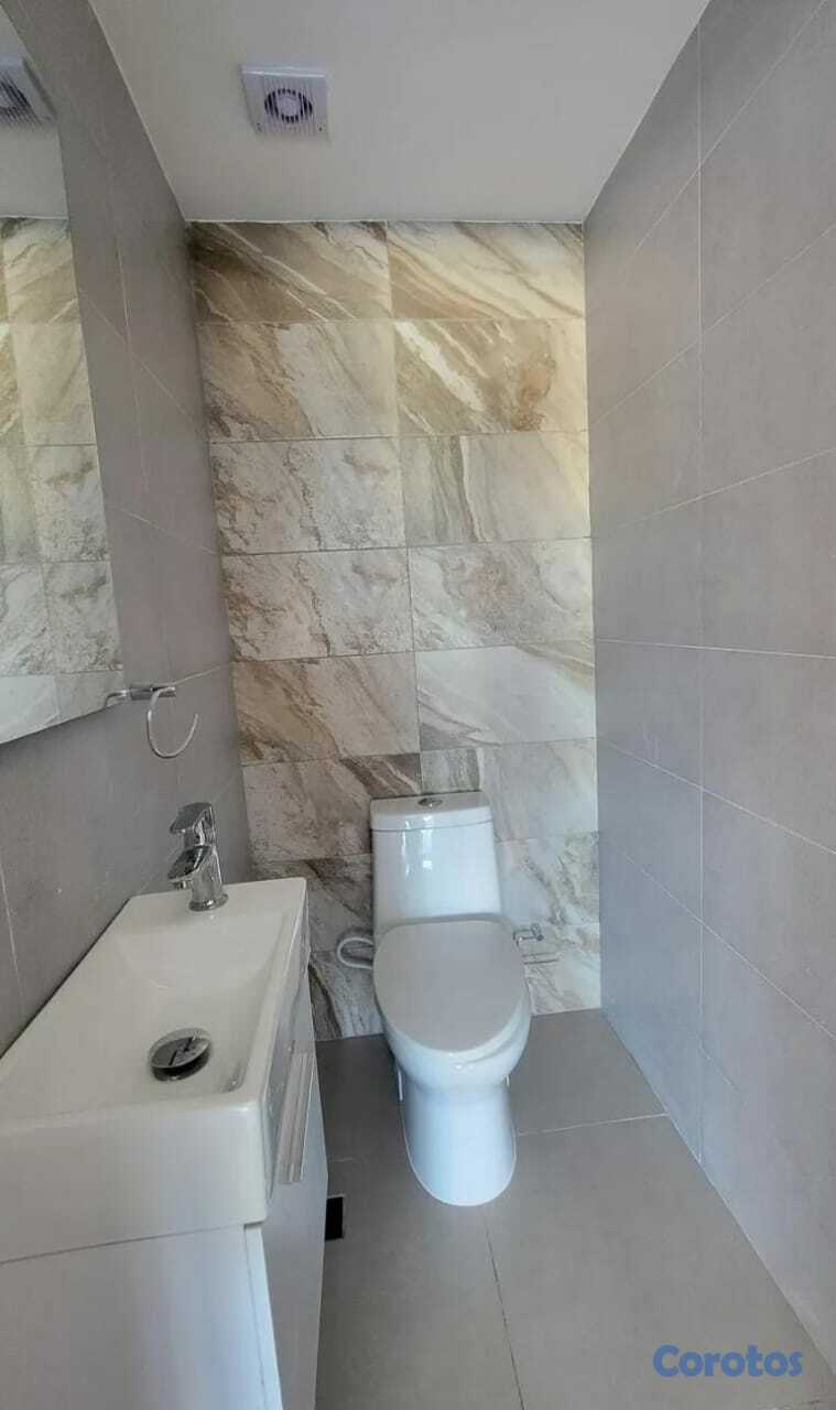 apartamentos - En Torre Moderna con Balcón y 2 parqueo techado 6