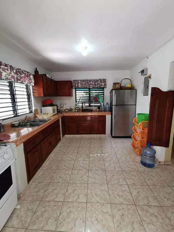 casas - Venta, Casa de 3 Habitaciones, San Cristóbal 7