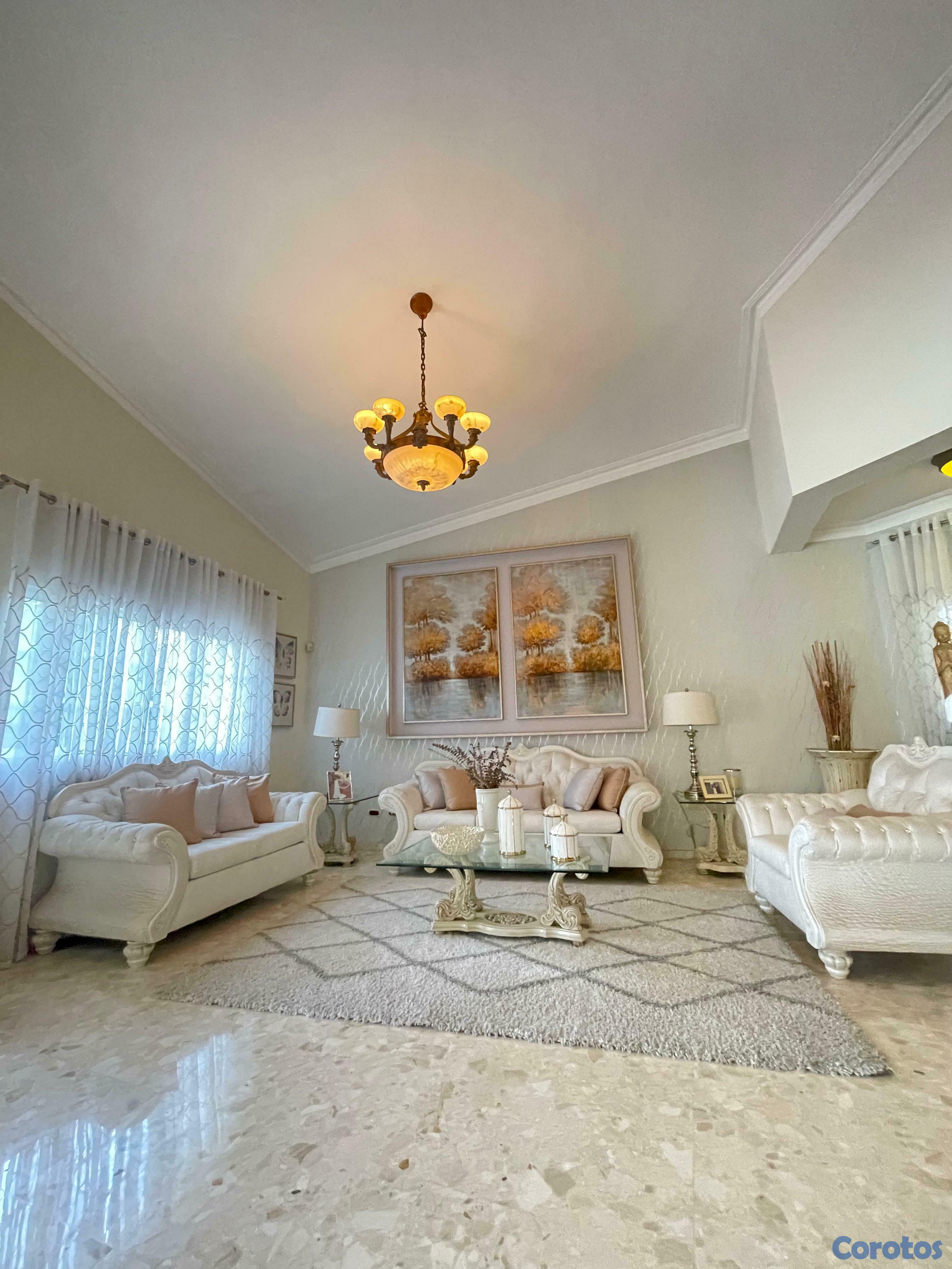 casas -  vendo  casa de 3 niveles en Arroyo Hondo III.D.N. 2