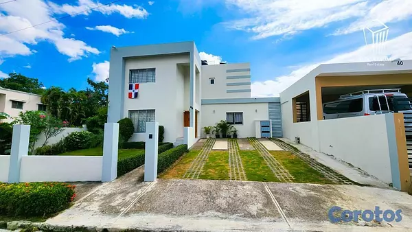 casas - Casa de 2 Niveles - Carr. La Isabela