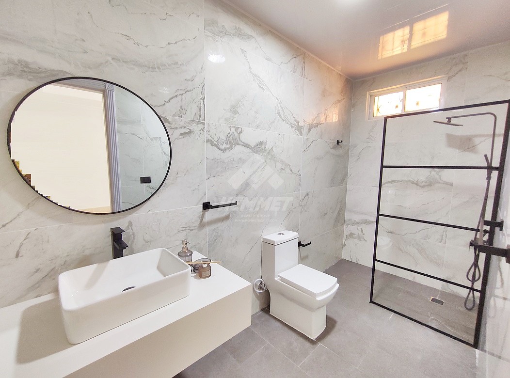 apartamentos - 5TO NIVEL  DE 320 MTS2 REMODELADO CON ELEVADOR LA TRINITARIA SANTIAGO  7