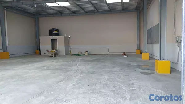 oficinas y locales comerciales - NAVE INDUSTRIAL NUEVA EN ALQUILER – ZONA INDUSTRIAL DE HERRERA 3