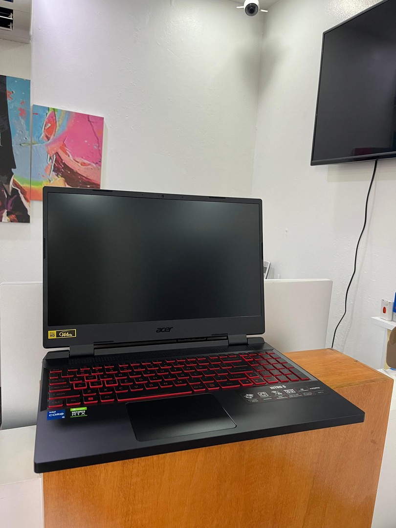 computadoras y laptops - Acer Nitro 5 15.6" i5 12va Gen. 512gb SSD * 16gb RAM * RTX3050TI  SELLADA 1