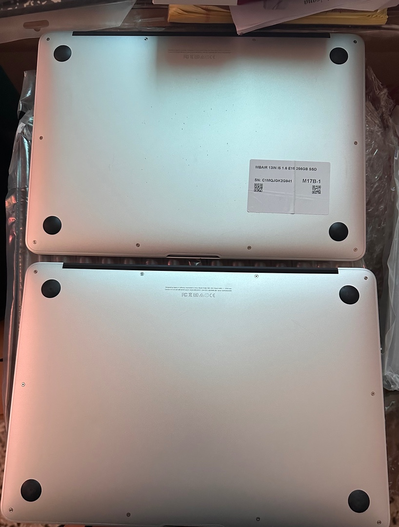computadoras y laptops - MacBook Air 2015 de 13.3 pulgadas de 256 y 512gb 2