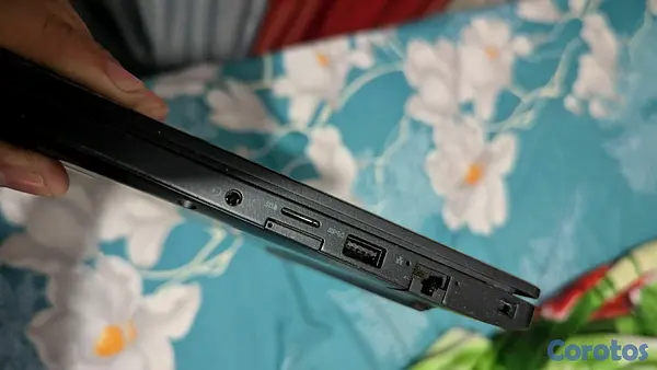 computadoras y laptops - Vendo o cambio 6