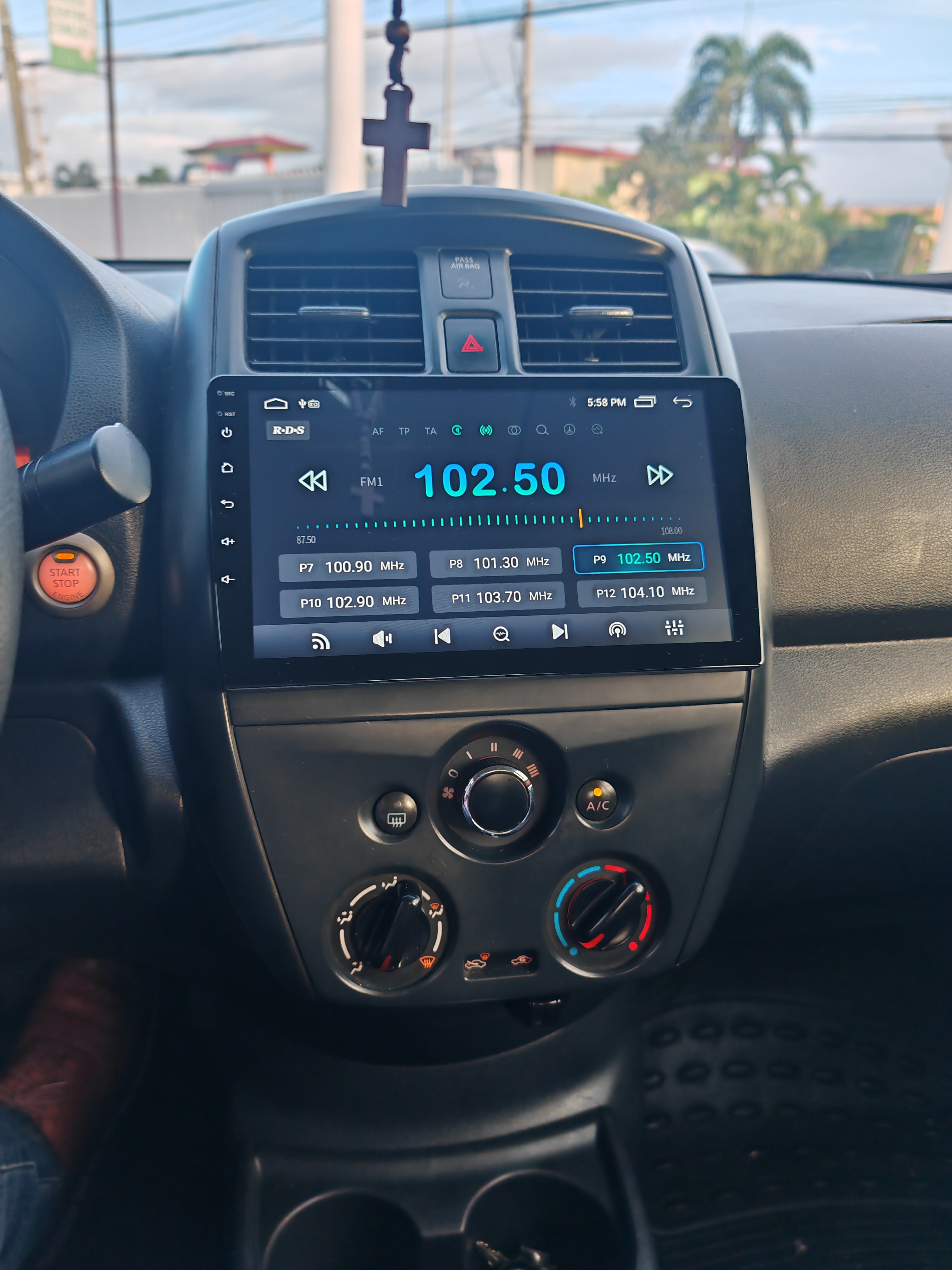 carros - Nissan Versa 2016, versión full, americano  0
