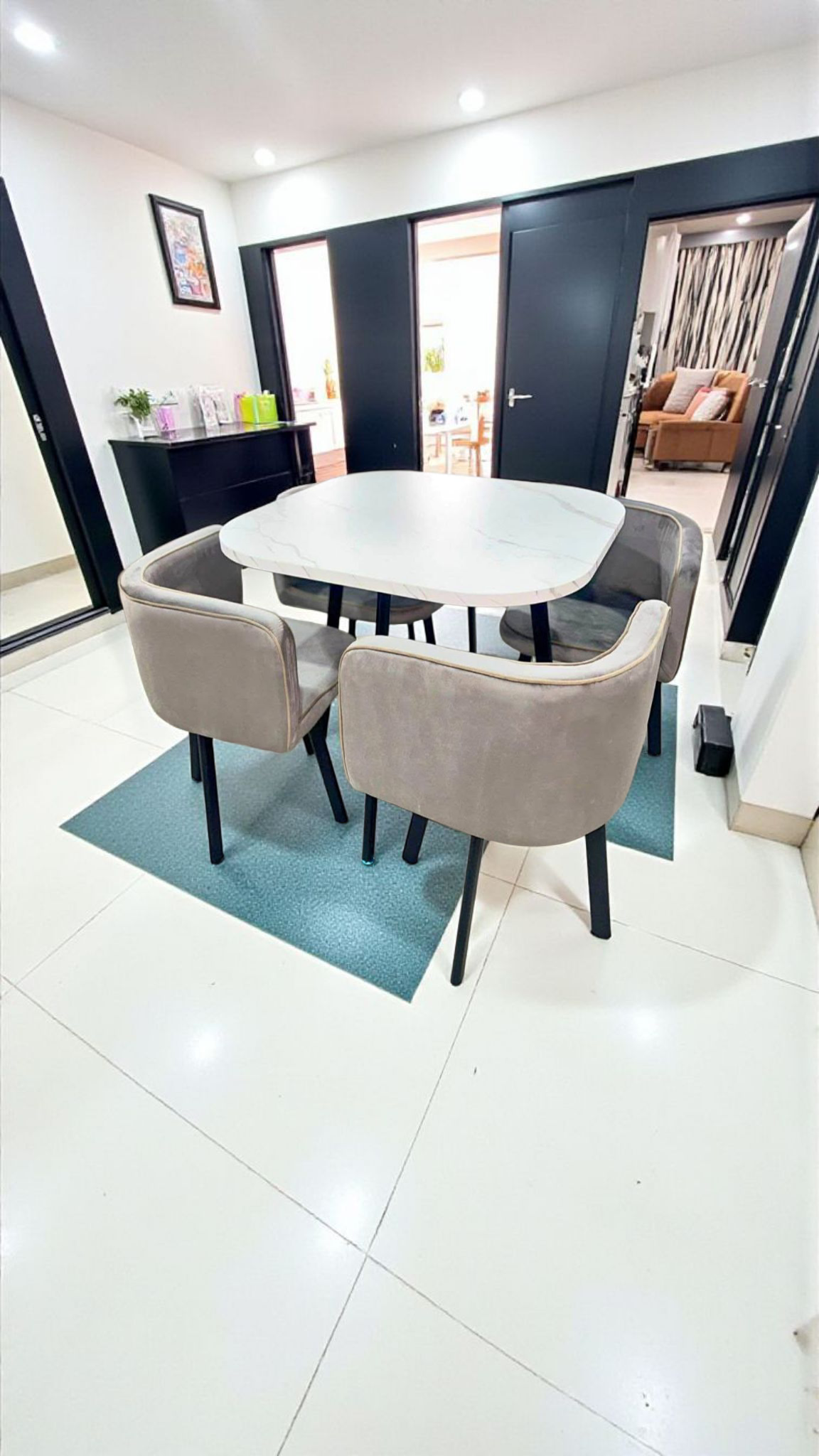 muebles y colchones - Juego de comedor compacto 4 sillas 3