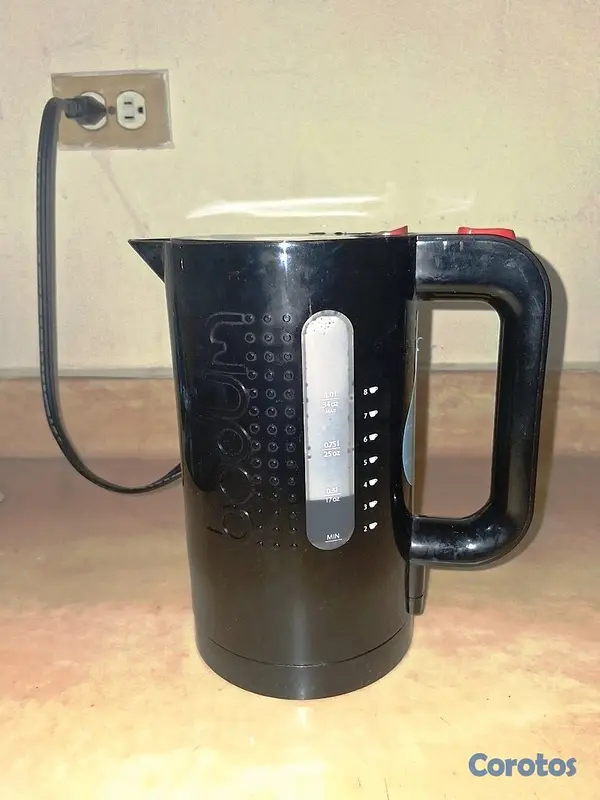 electrodomesticos - ¡Té o café en segundos! Hervidor Bodum  4