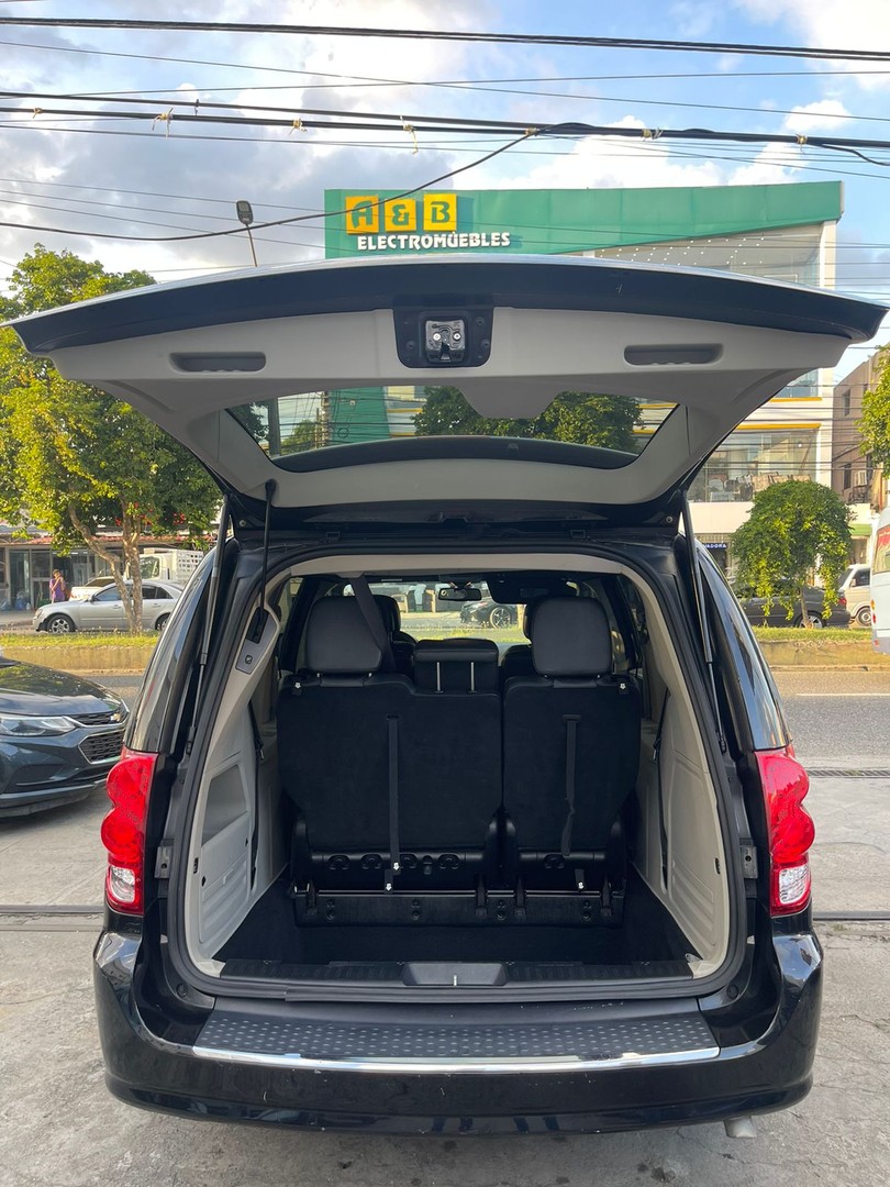 jeepetas y camionetas - 2019 Dodge Grand Caravan SXT 1