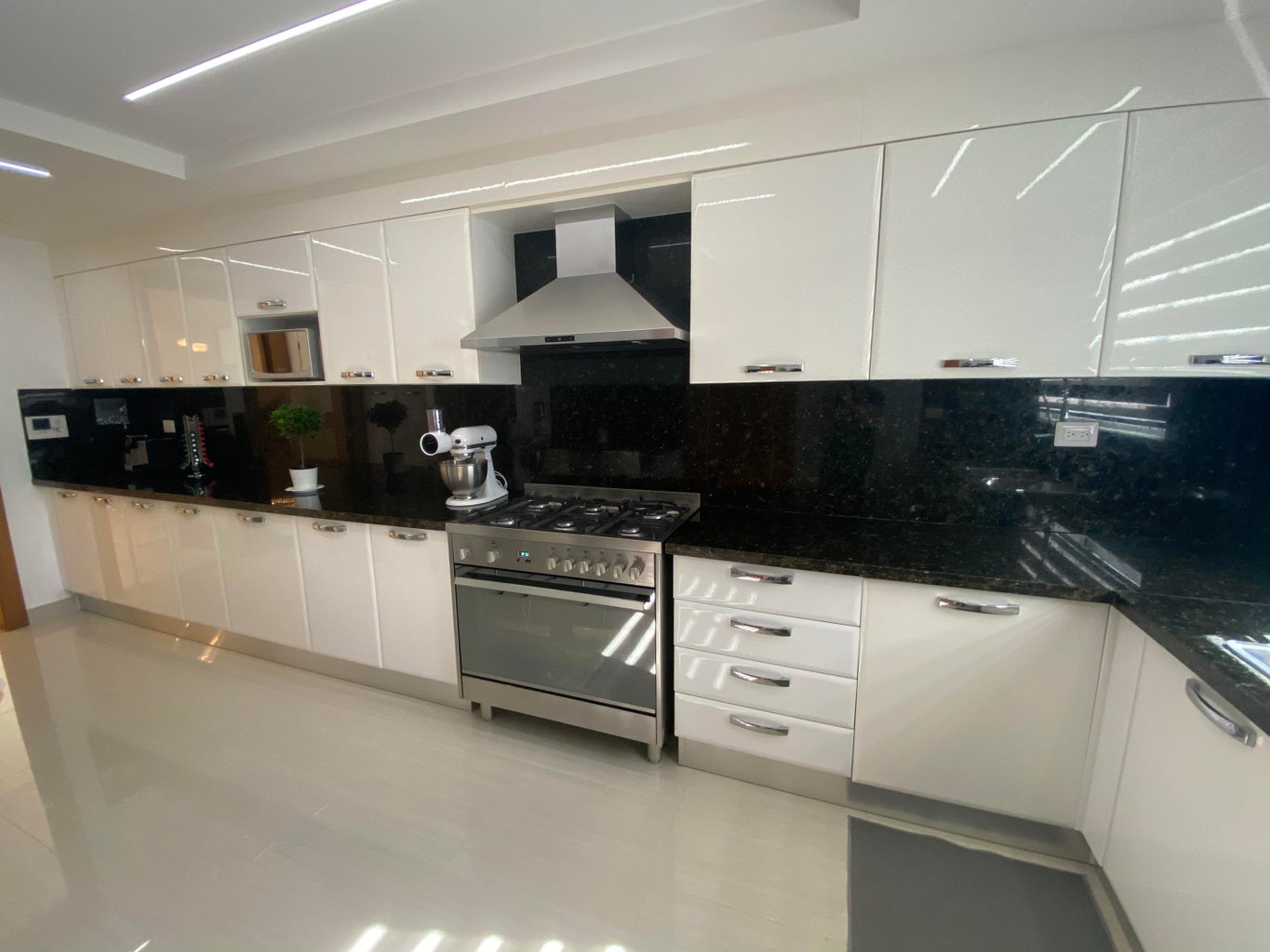 apartamentos - Apartamento en Venta en Piantini 4