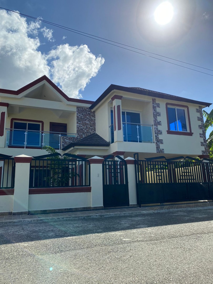 casas - Casa Nueva en Proyecto Cerrado, Urb. Doral 