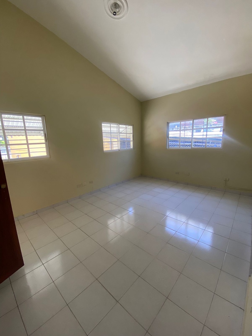 apartamentos - Casa en Venta en Santo Domingo Este 4