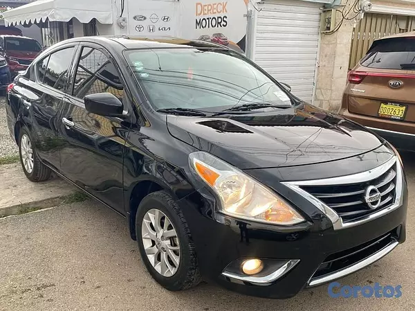 carros - Nissan Versa 2017 2