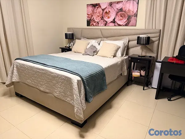 muebles y colchones - Base de cama Queen 80x60 + 2 mesas de noche con topes en cristal.  3