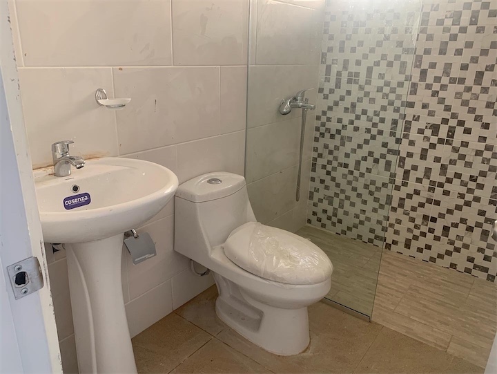 casas - Casa amplia moderna a 3 minutos de playa dorada residencial privado 2
