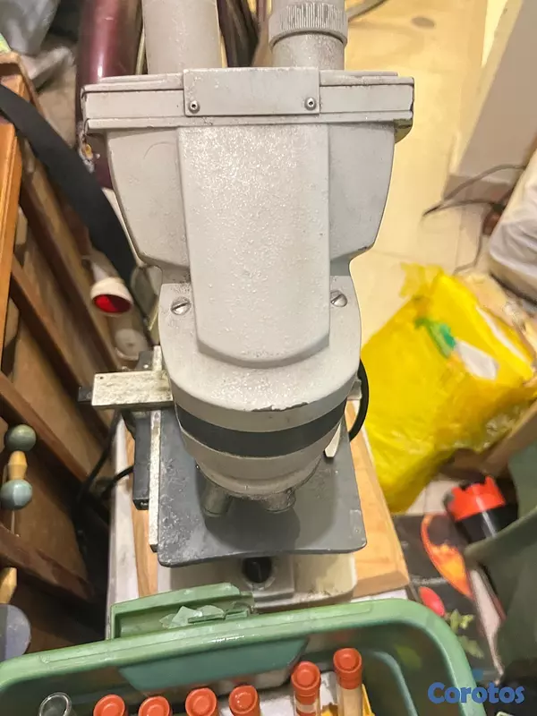 equipos profesionales - Microscopio 4