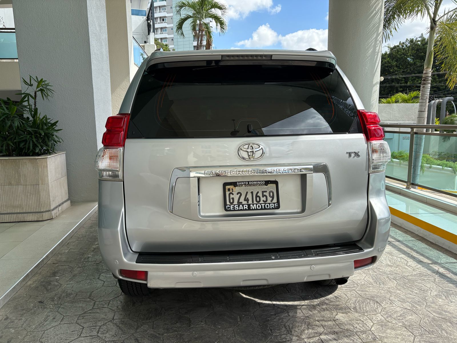 jeepetas y camionetas - Toyota land cruicer prado tx 2011 5