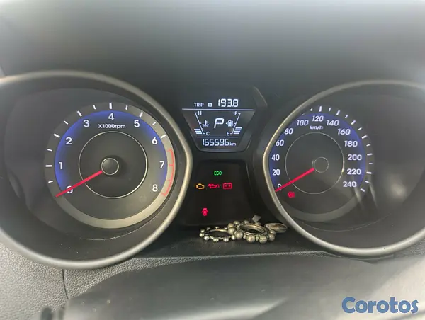 carros - Hyundai Avante 2015 9