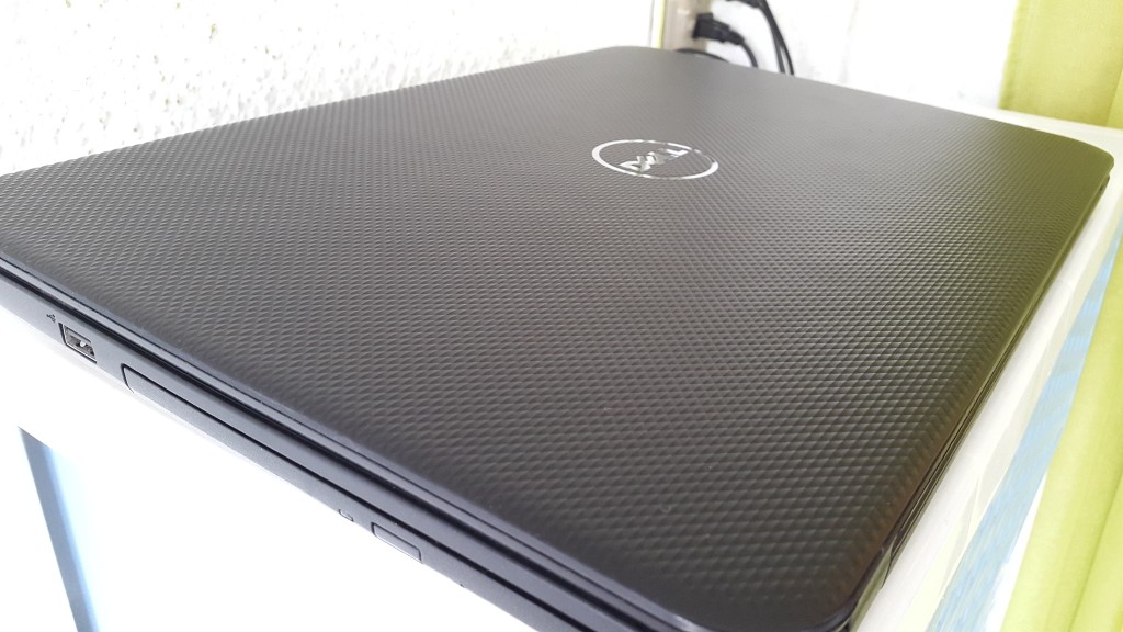 computadoras y laptops - Dell 17.3 Pulg Core i3 Ram 8gb Disco 256gb 2