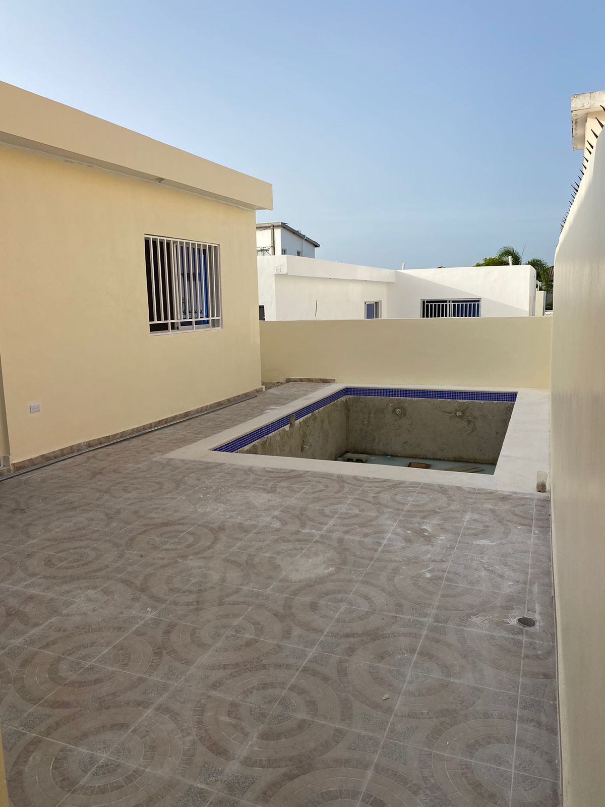 casas - casa de un nivel con piscina en lugar tranquilo  5