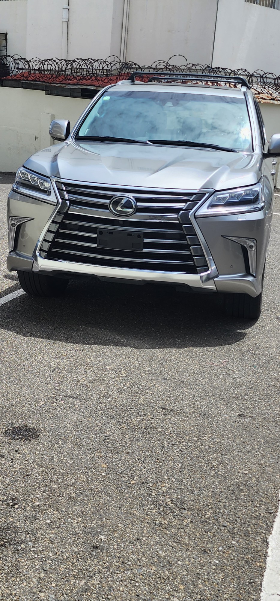 jeepetas y camionetas - Lexus lx570 2020 3