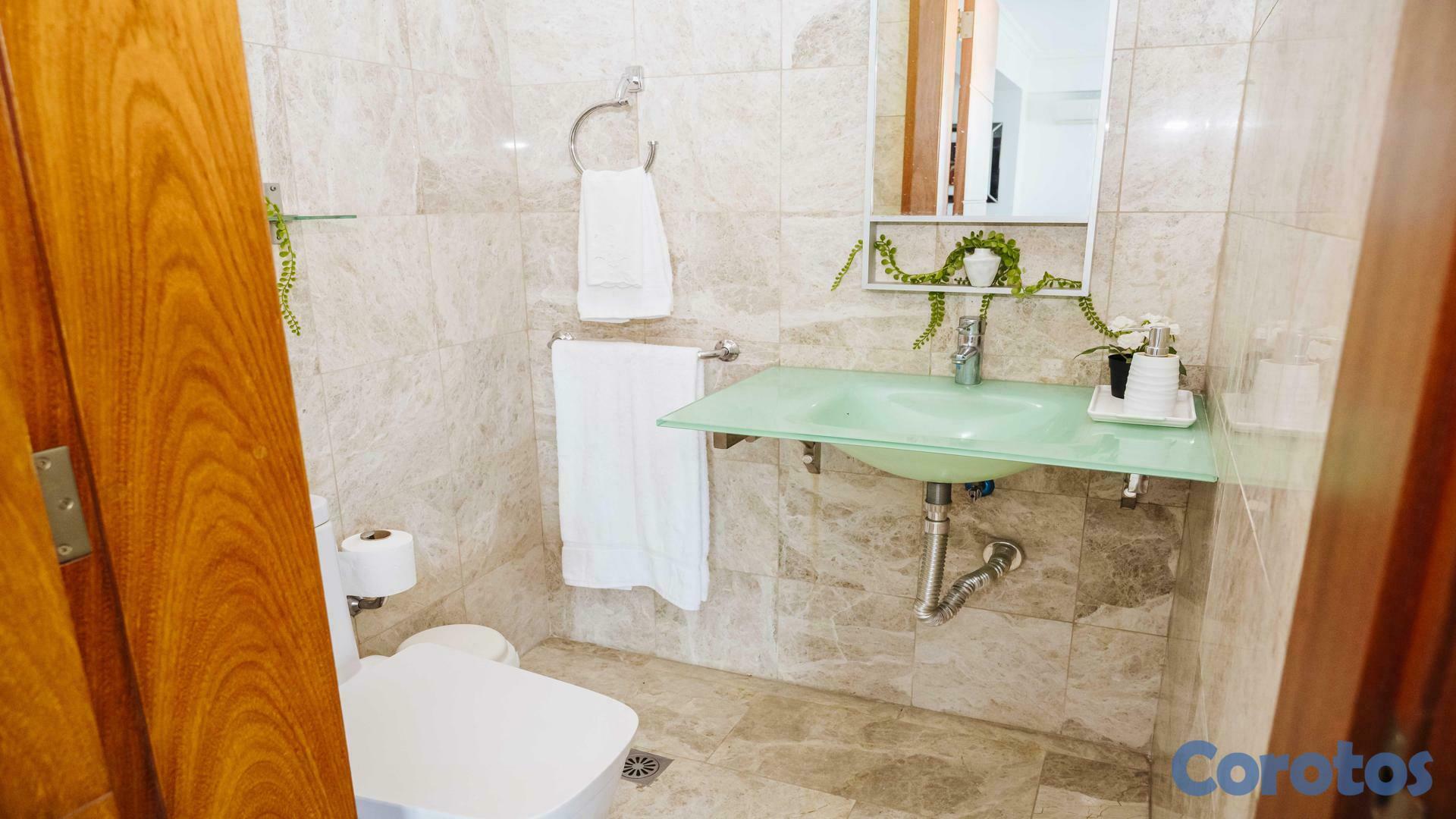 apartamentos - 233 metros netos en Cacicazgos con 3 parqueos 5