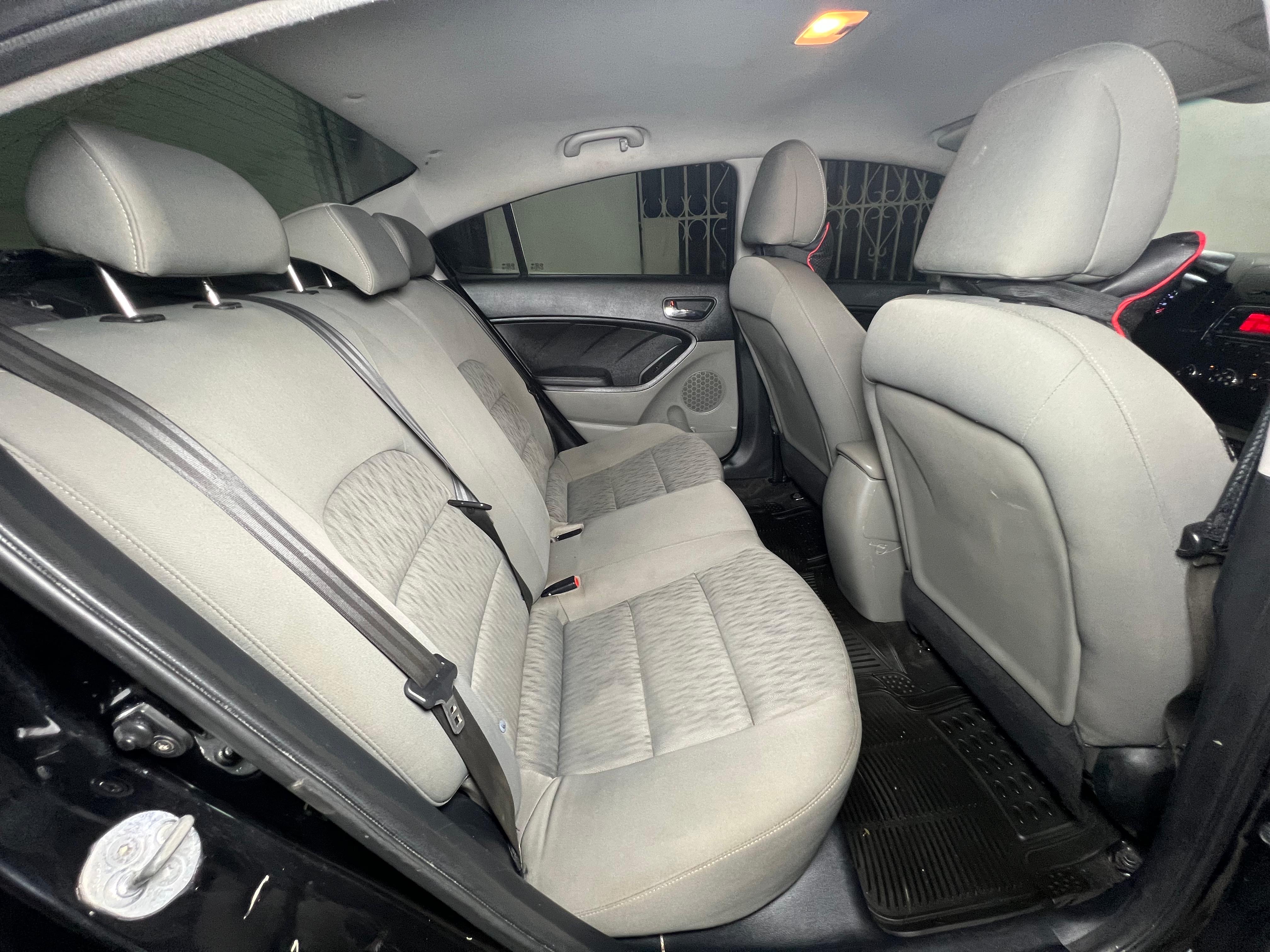carros - KIA FORTE LX AÑO 2015 CLEAN CARFAX  7