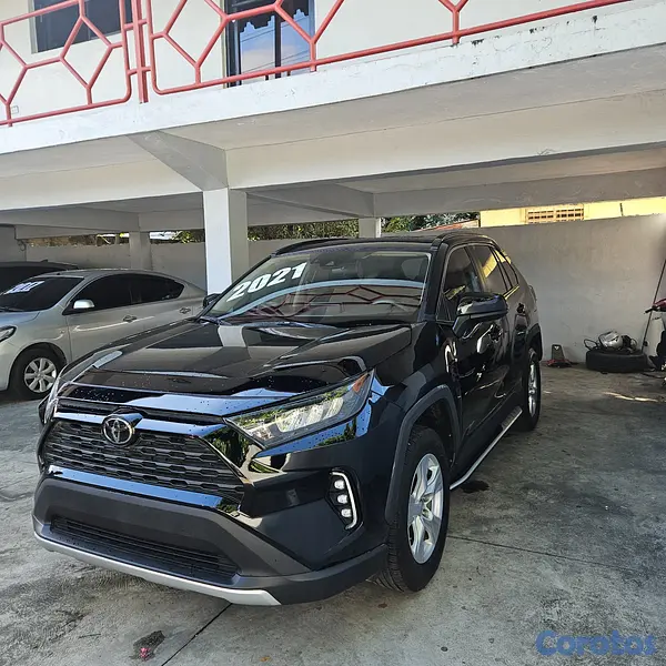 jeepetas y camionetas - Toyota rav4 2021 LE PLUS 3