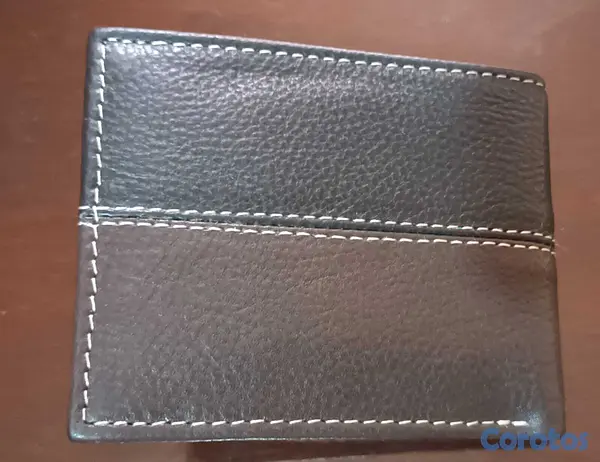 carteras y maletas - Billetera Rivet & Burr en RD$800 nueva 2