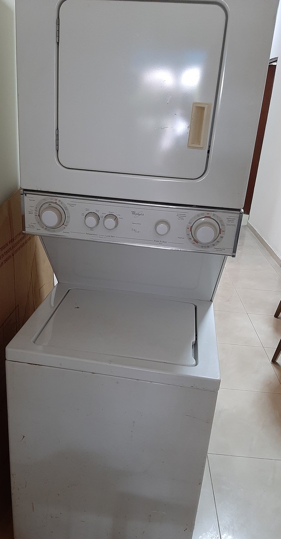 electrodomesticos - Torre lavadora-secadora a gas