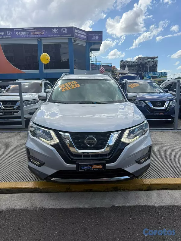 jeepetas y camionetas - Nissan Rogue SL 2020 6