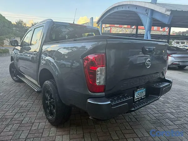 jeepetas y camionetas - Nissan frontier xe 2023 3