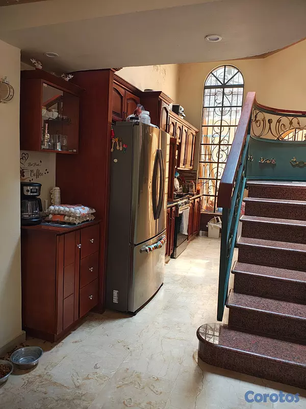 casas - Edificio Multifamiliar - Genera RD$83,500/mes - Fr 14