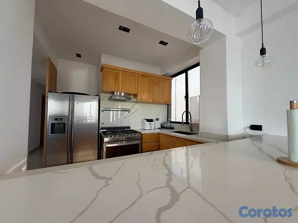 apartamentos - vendo piso 4 independencia klm 7 dos habitaciones dos baños parqueo lokert balco 8