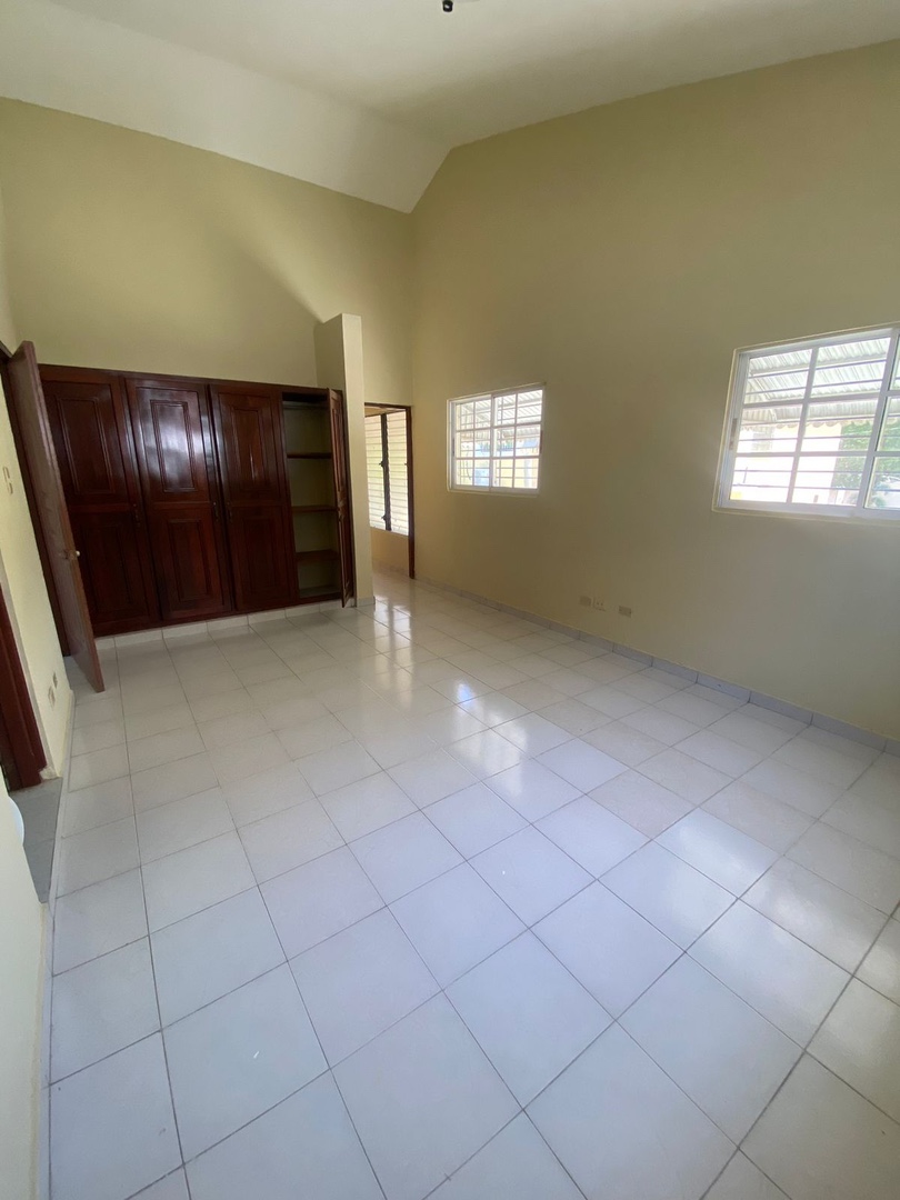 apartamentos - Casa en Venta en Santo Domingo Este 5
