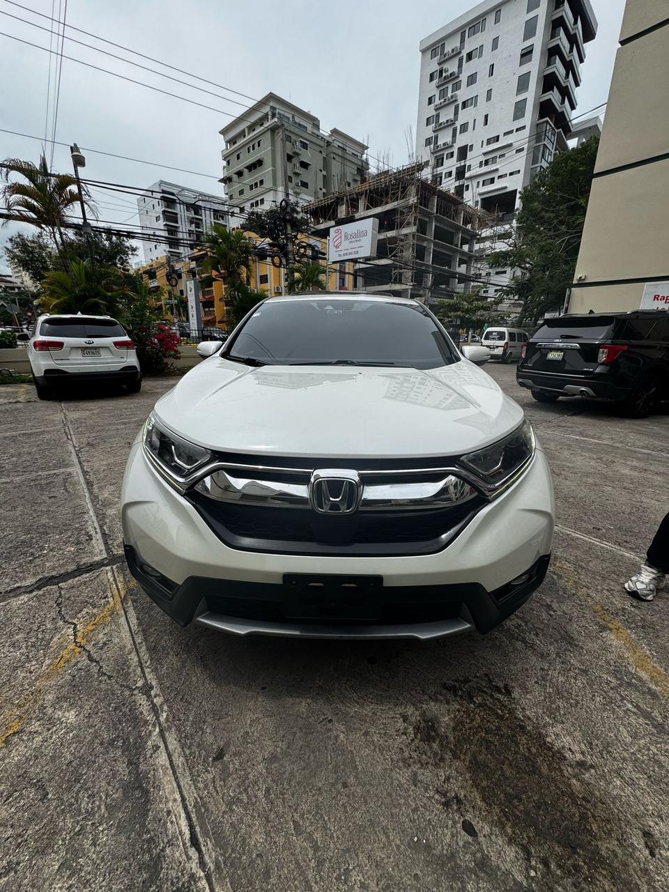 jeepetas y camionetas - Honda crv exl 2018 clean 