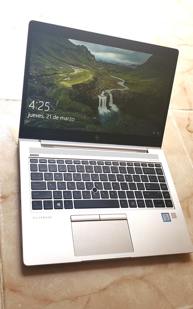 computadoras y laptops - Laptop HP Elitebook 840 G5 Nueva 14p en Aluminio Negociable Core i5 8va GEn. 3