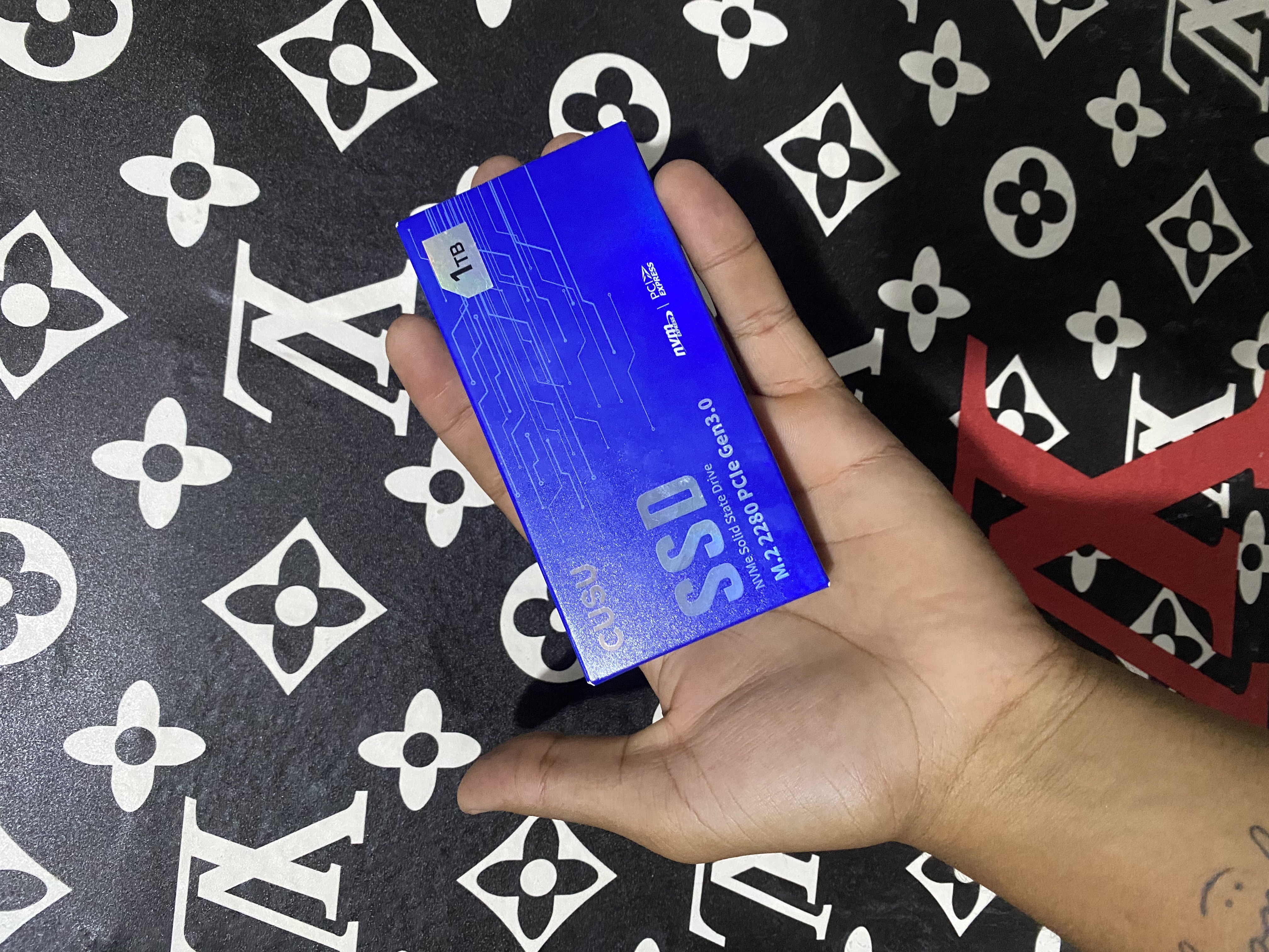 computadoras y laptops - Disco ssd  M.1 1 tb de almacenamiento  2
