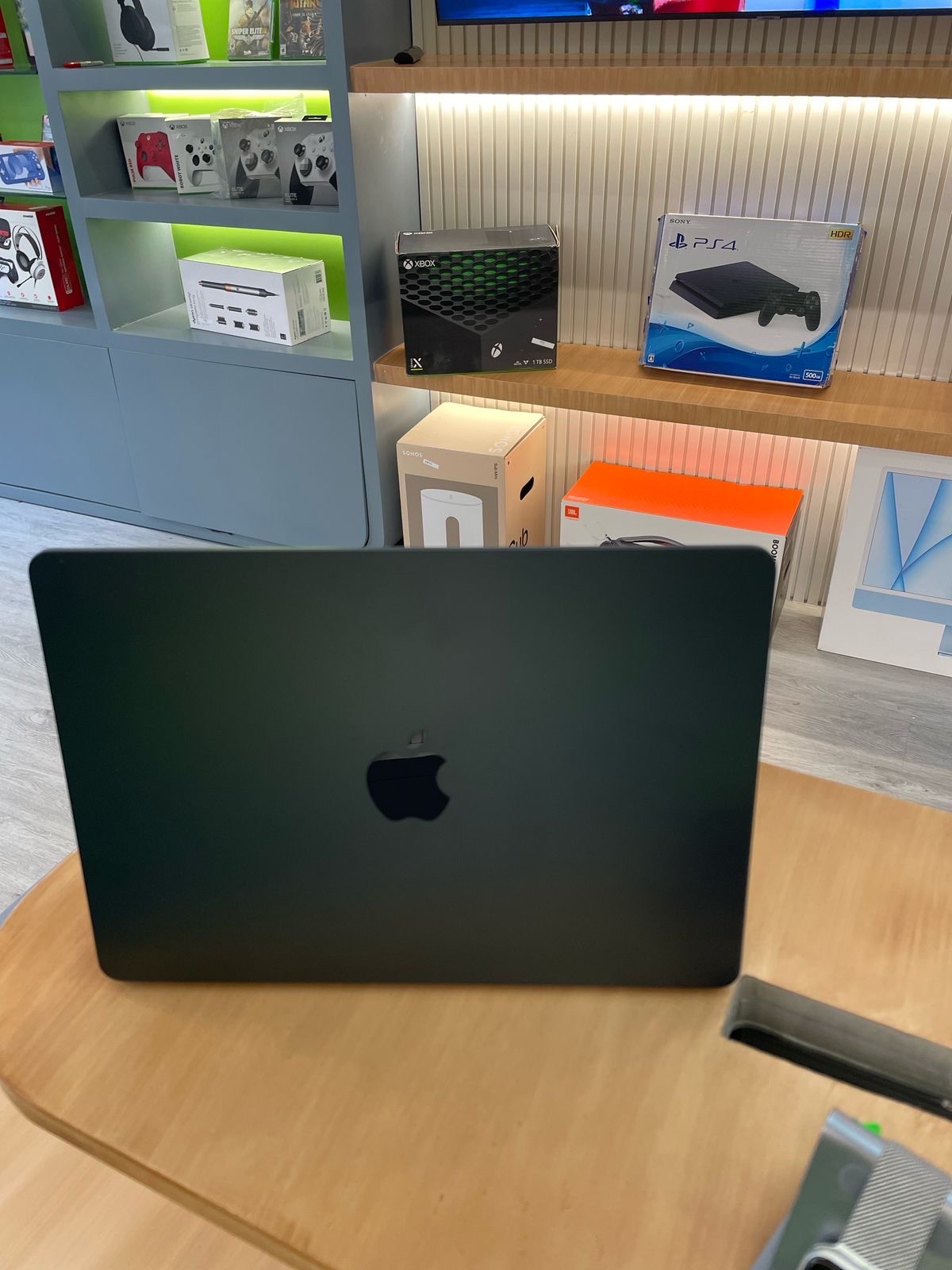 computadoras y laptops - LAPTOP MACBOOK AIR M3 16GB DE RAM 1TB SSD 1