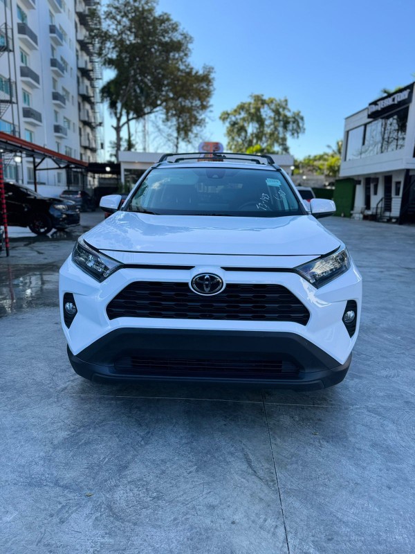 jeepetas y camionetas - Toyota rav4 2019 0