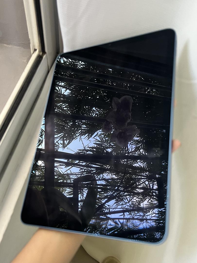 celulares y tabletas - iPad Air 5ta generación,modelo A2588, bloqueado por iCloud,ideal para repuestos. 6