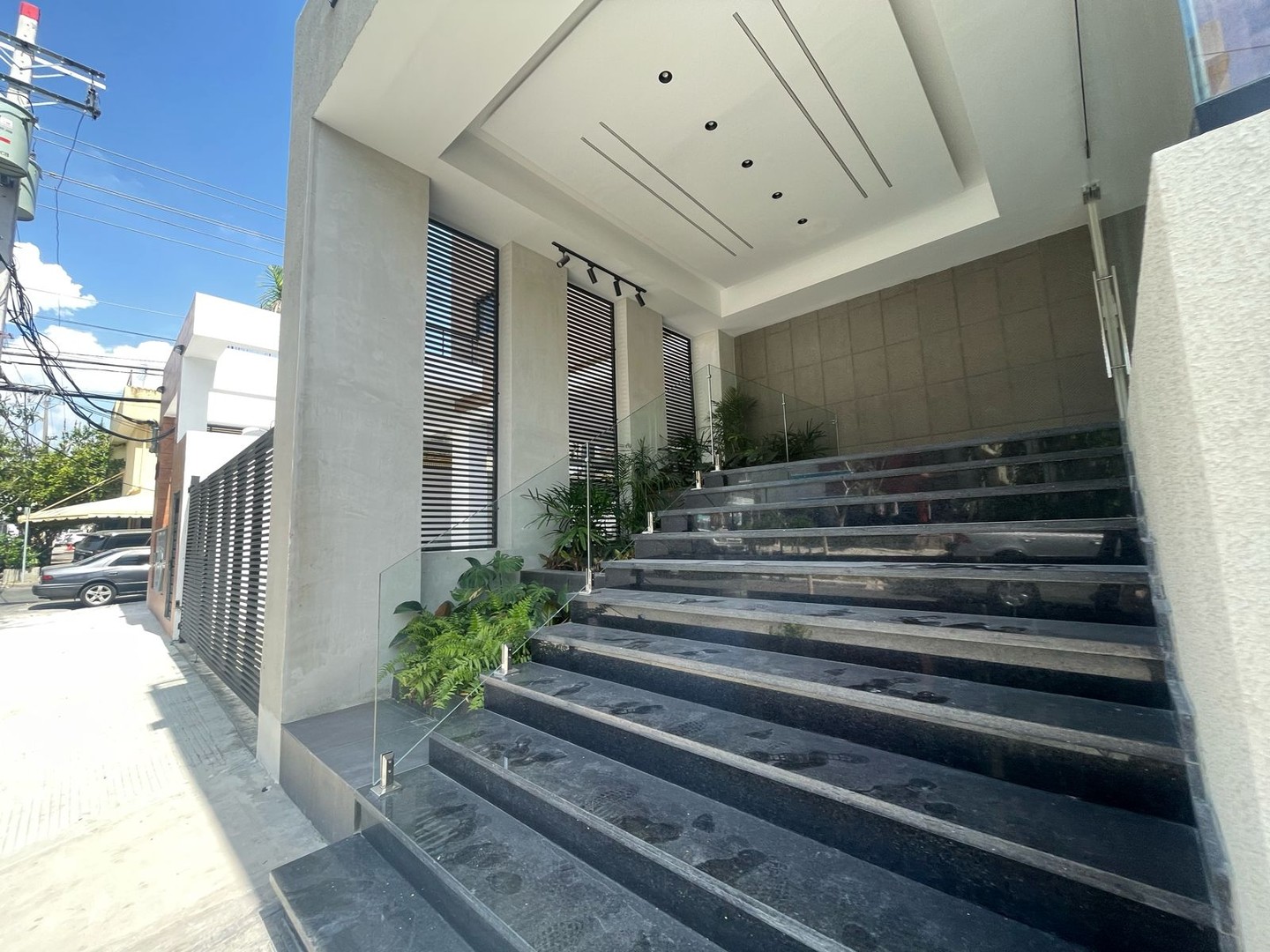 apartamentos - ZONA UNIVERSITARIA A ESTRENAR!Piso 6 (6C)112 metros+(25mts)2 HABUSD$180,000
