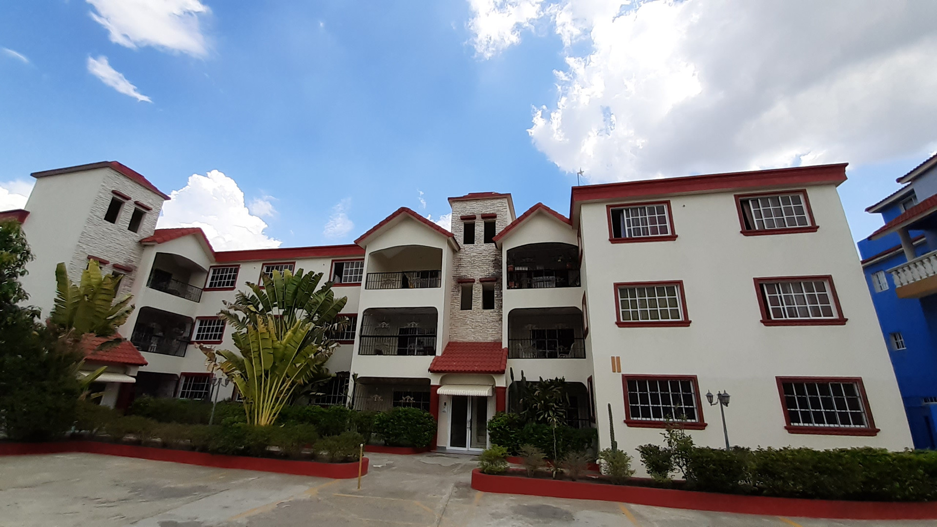 apartamentos - Venta y alquiler de apartamentos en  el Residencial-Franiela en Villa-Bisonó.
 4