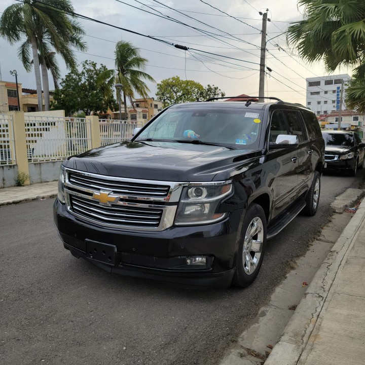 jeepetas y camionetas - Chevrolet suburban LTZ 2015