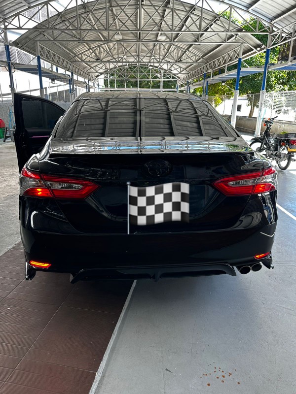 carros - Toyota camry se 2028 1