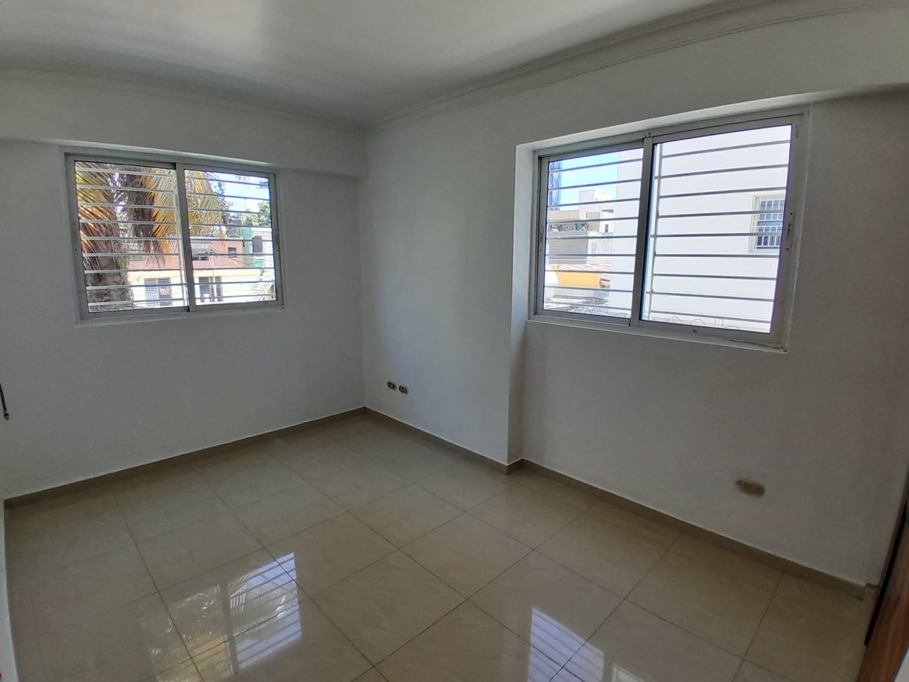 apartamentos - hermoso apartamento en una zona céntrica en el millón  3